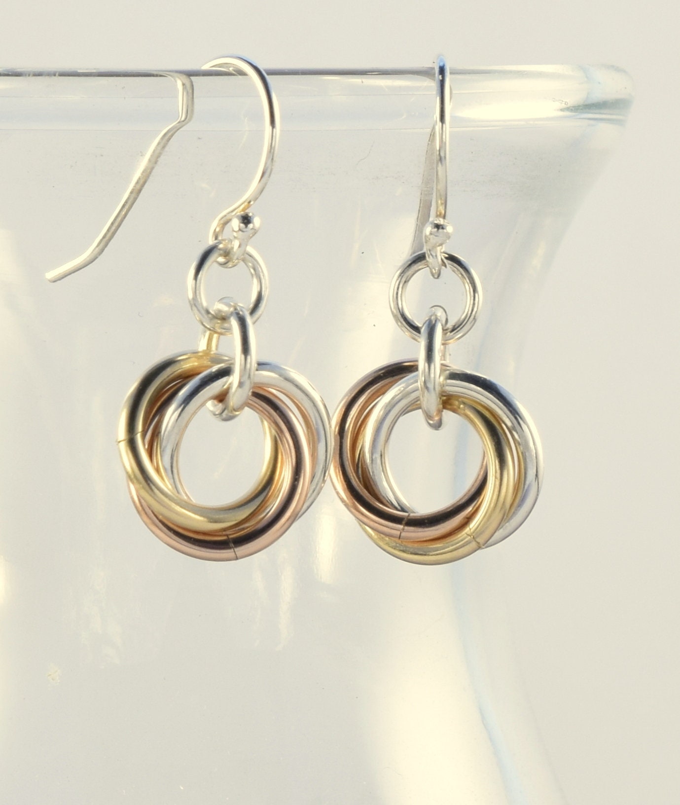 Eafl8 - Sterling Silber/14K Gelb & Rose Gold-Fill Blumenohrring von SoulsJourneyJewelry