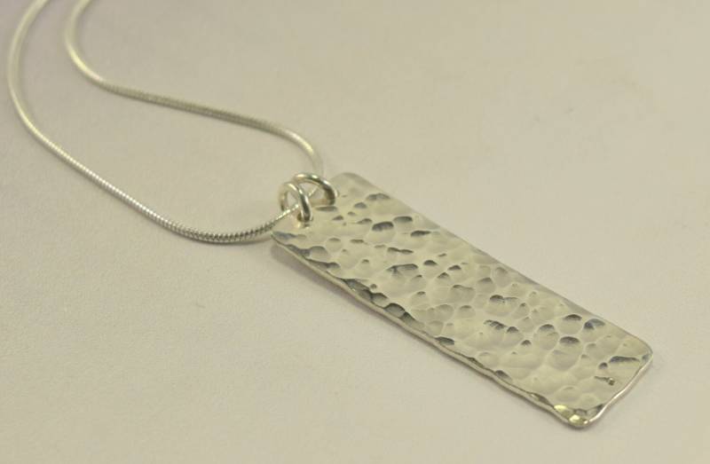 Pe650 - Gehämmerter Silberanhänger Handgefertigter von SoulsJourneyJewelry