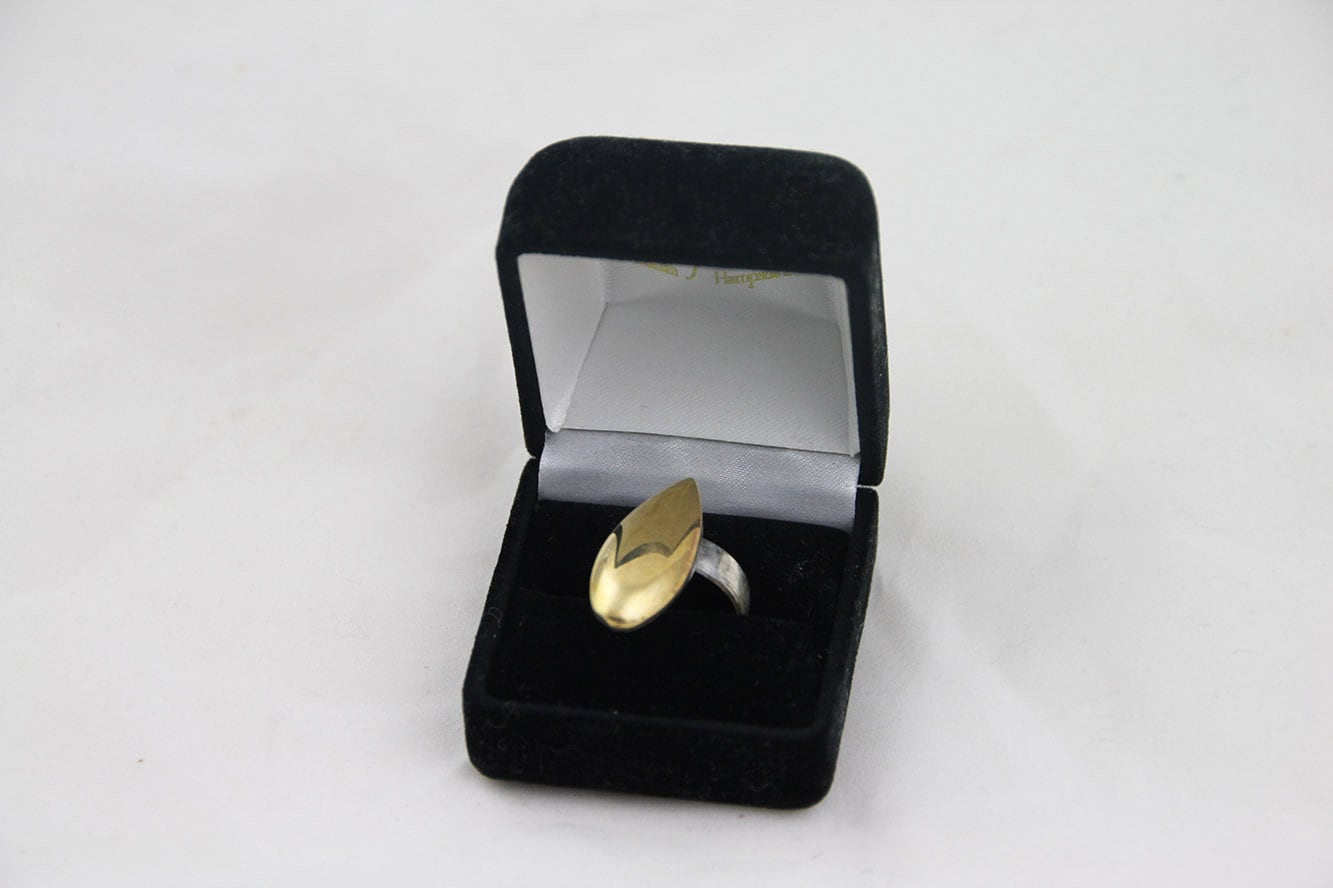 Silberring Mit C1-Taste Von Altsaxophon in Silber Und Lackiertem Messing von SoundJewelsShop