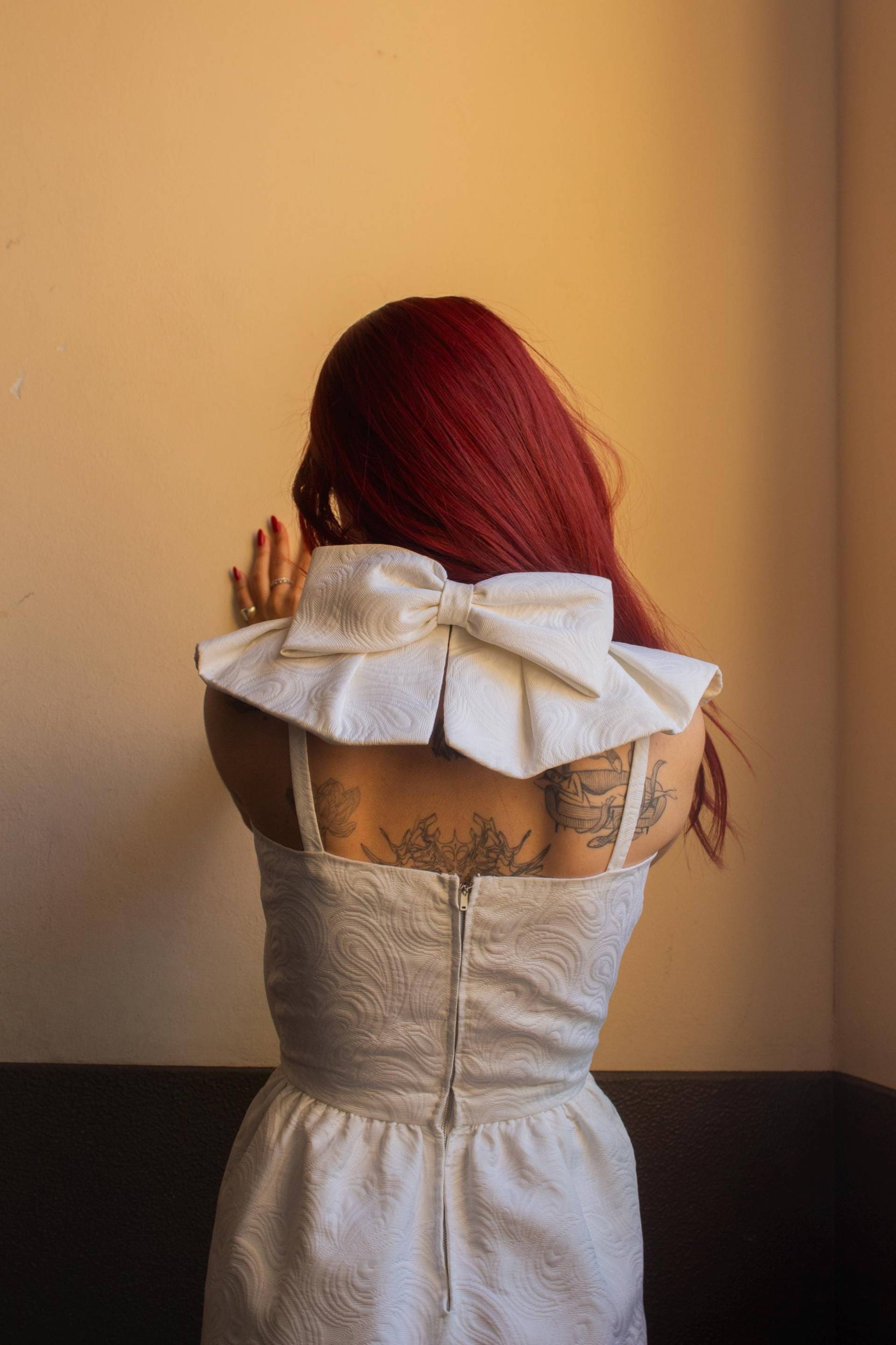 Pierre Cardin Weißes Minikleid Mit Abnehmbarem Kragen Oversize-Schleife Und Taschen Space-Age Style(xs Pierre Cardin Weißes Minikleid Mit Abnehmbarem Kragen Oversize-Schleife Und Taschen Space-Age Style(xs von SousVintageShop