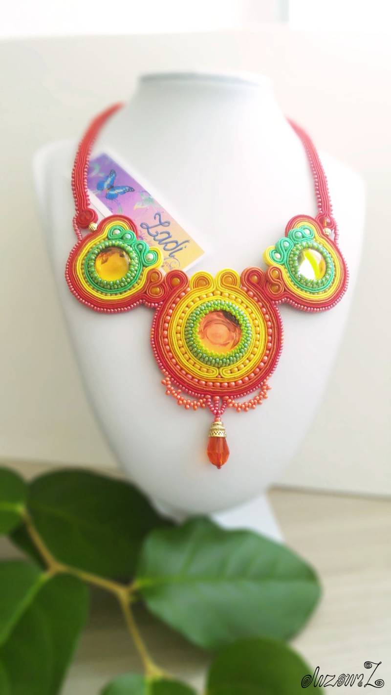 Bunte Soutache Kette "Frühlingsmelodie". Handgemachtes, Wunderbares Geschenk Für Sie. Frühlingsfarbene Steine Bunte Soutache Kette "Frühlingsmelodie". Handgemachtes, Wunderbares Geschenk Für Sie. Frühlingsfarbene Steine von SoutacheWorldShop