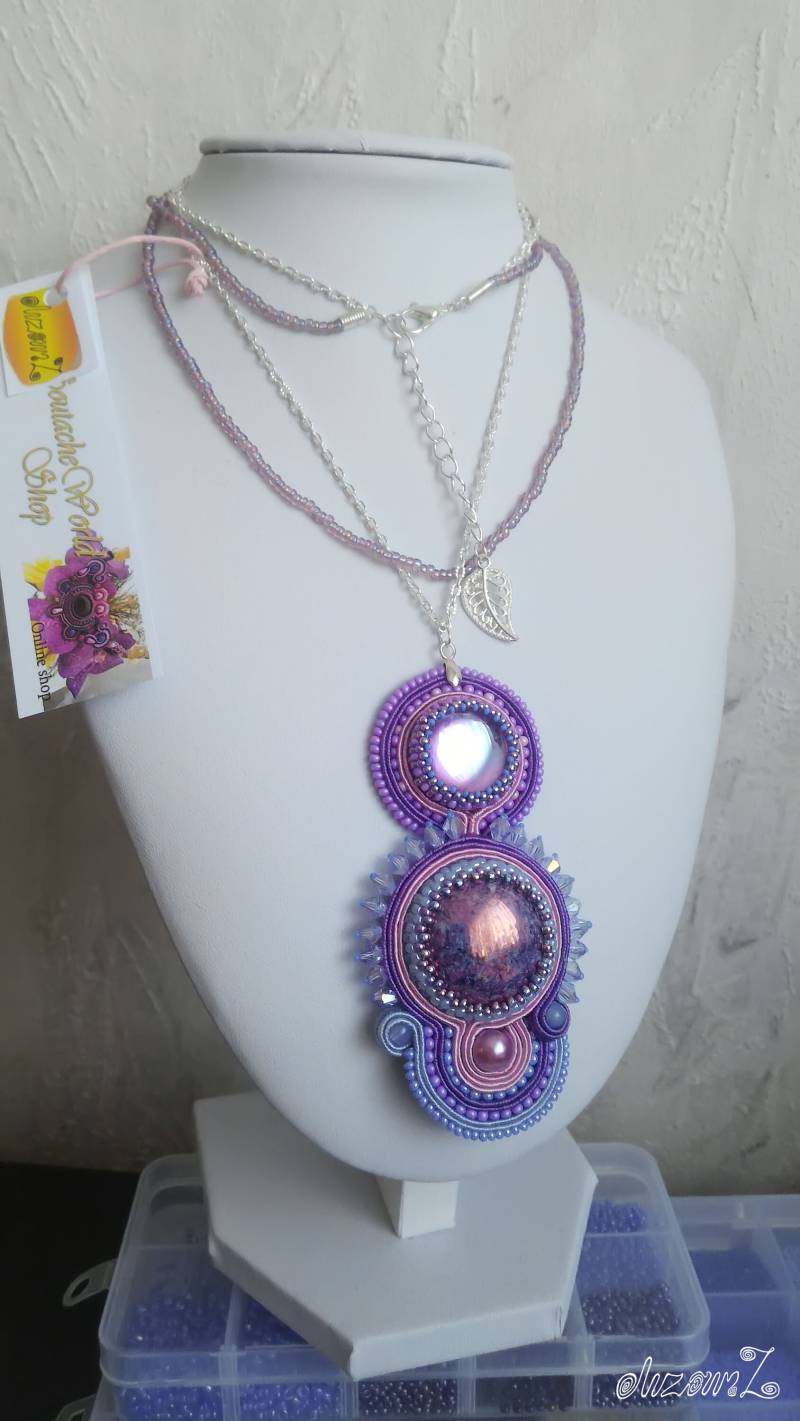 Farbenfroher Soutache Anhänger, Geschenk Für Sie, Handgefertigt von SoutacheWorldShop