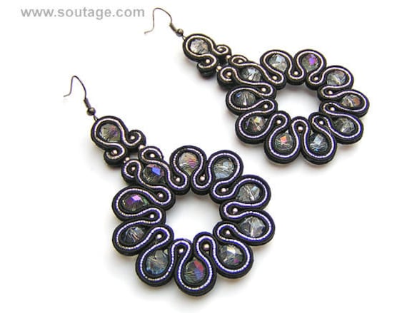 Rauchige Iris Soutache Ohrringe Schwarze Viktorianisch Kristalle Lange Schmuck Funkelnde Für Sie Rauchige Iris Soutache Ohrringe Schwarze Viktorianisch Kristalle Lange Schmuck Funkelnde Für Sie von SoutageAnka