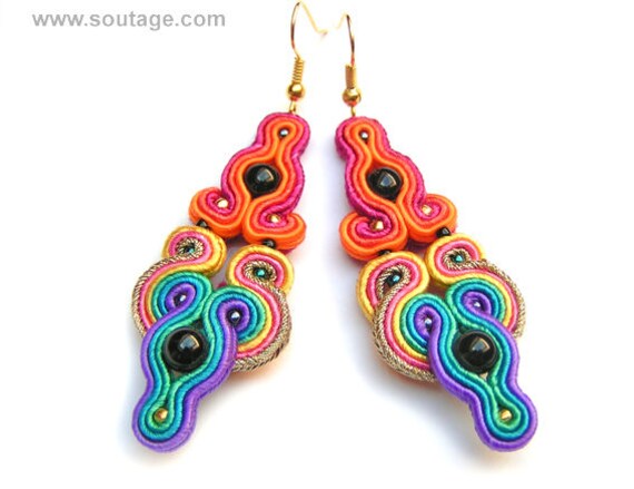 Regenbogen Raksha Mini Soutache Ohrringe Boho Hindustil Schmuck Regenbogen Raksha Mini Soutache Ohrringe Boho Hindustil Schmuck von SoutageAnka