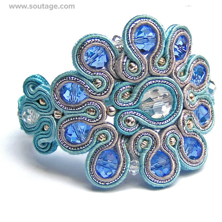 Saphir Iris Soutache Armband Kristall Sapphire Boho Hochzeit Braut Geschenk Für Frau Schmuck Saphir Iris Soutache Armband Kristall Sapphire Boho Hochzeit Braut Geschenk Für Frau Schmuck von SoutageAnka