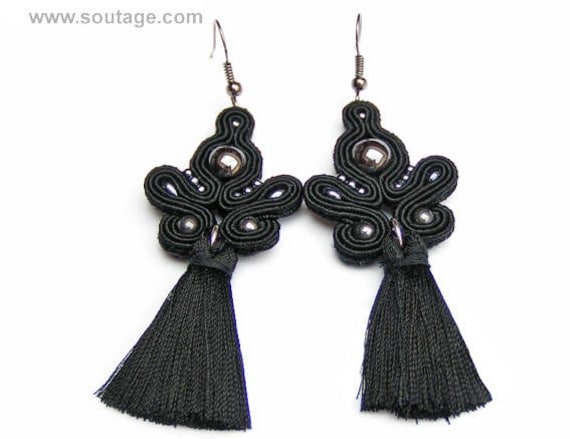 Schwarze Komet Soutache Ohrringe Tassel Boho Abend Schmuck Geschenk Für Frau Schwarze Komet Soutache Ohrringe Tassel Boho Abend Schmuck Geschenk Für Frau von SoutageAnka