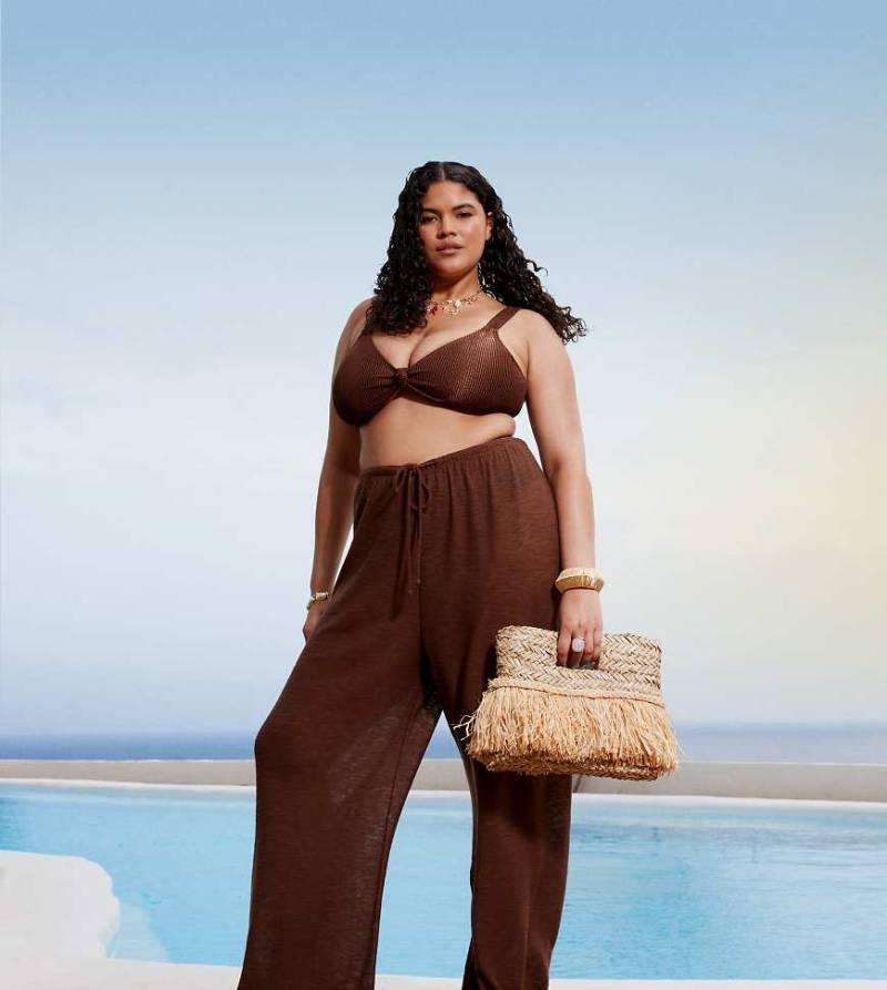 South Beach Curve - Gestrickte Strandhose in Braun von South Beach Curve
