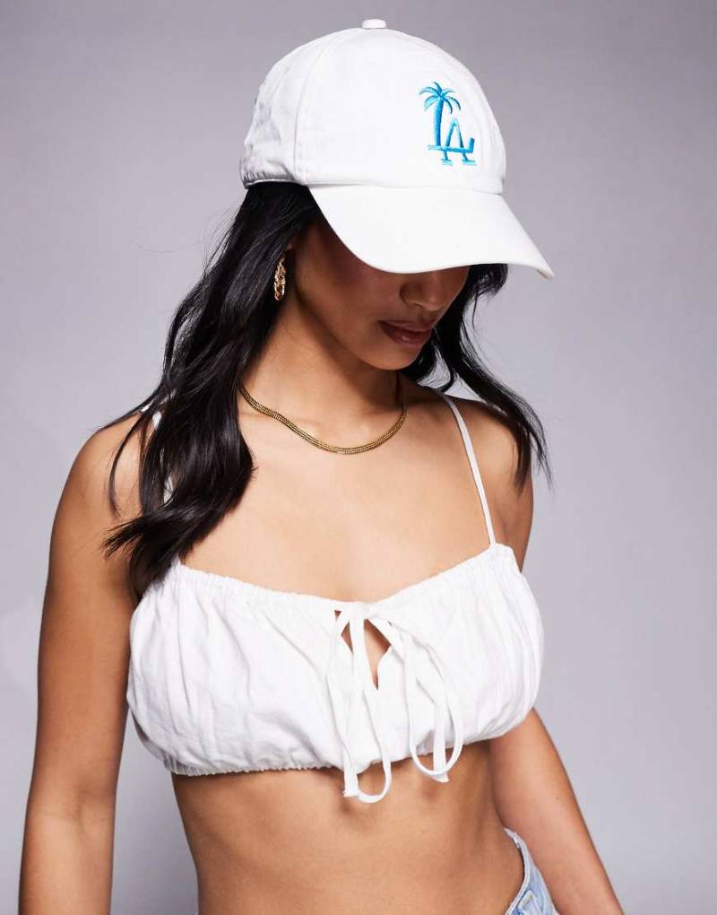 South Beach - Baseballkappe in Cremeweiß mit „LA"-Grafik-Neutral von South Beach