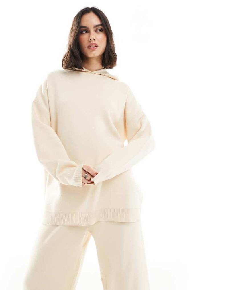 South Beach - Gestrickter Kapuzenpullover in Cremeweiß mit geripptem Saum von South Beach