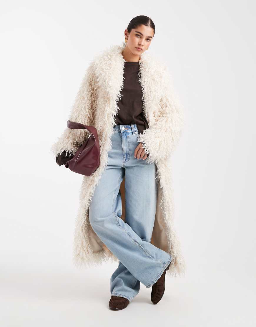 South Beach - Langer Mantel aus langflorigem Kunstpelz in Creme im mongolischen Stil mit Reverskragen-Weiß von South Beach