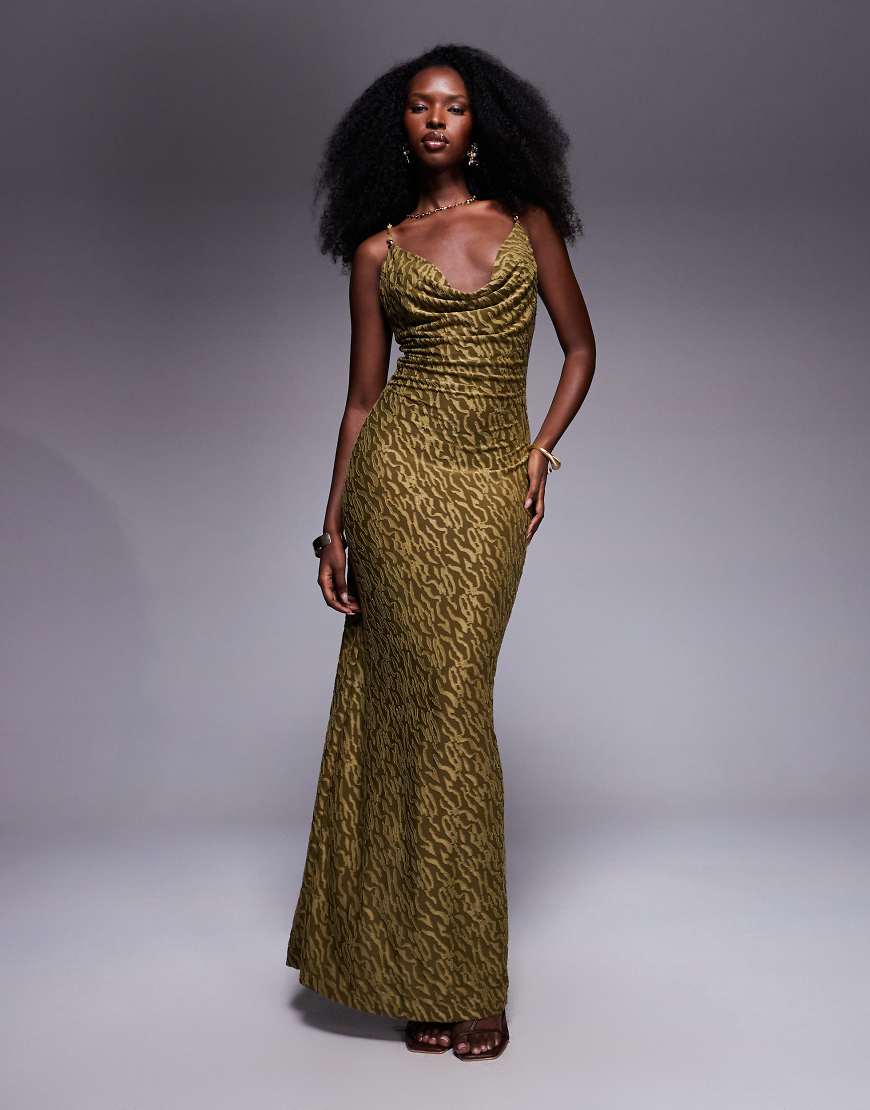 South Beach - Maxi-Strandkleid in Olivgrün mit Wasserfallausschnitt von South Beach