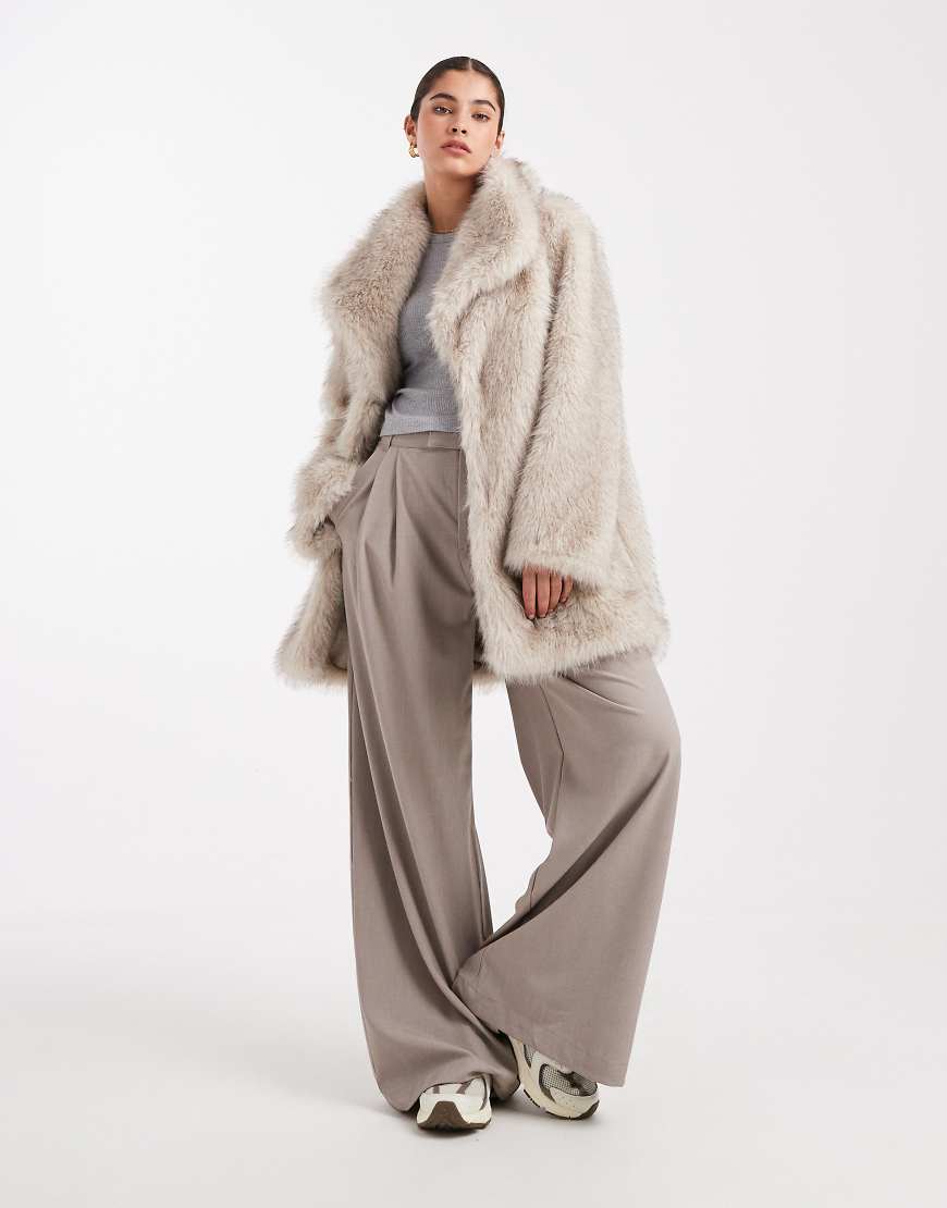 South Beach - Mittellange Jacke aus langflorigem meliertem Kunstpelz in Beige mit Kragen-Neutral von South Beach