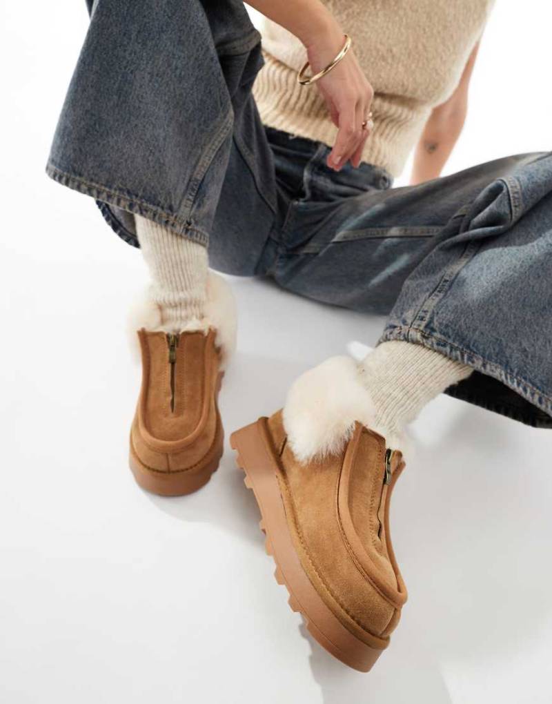 South Beach - Stiefeletten aus echtem Schaffell in Kastanienbraun mit Reißverschluss von South Beach