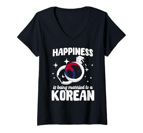 Damen Married to A Korean Korea Ehepartner Design Koreanische Liebe Ehe T-Shirt mit V-Ausschnitt Damen Married to A Korean Korea Ehepartner Design Koreanische Liebe Ehe T-Shirt mit V-Ausschnitt von South Korea Flag Designs Proud South Korean Roots