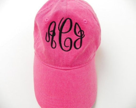 Monogrammiert Pigment Gefärbt Caps Super Süß Und Trendy von SoutheastStitchery