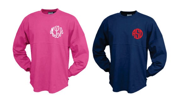 Monogrammiert Solide Billboard Crew - Bestickt Hübsch Und Trendy von SoutheastStitchery