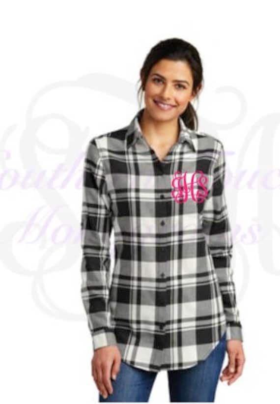 Monogrammierte Karierte Flanell-Tunika Personalisiertes Button-Down-Hemd von SouthernTouchMono