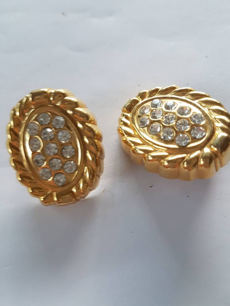 Earrings Vintage Atemberaubende Goldtone Diamonte Design Statement Glamouröser Clip Auf Dem Rücken Kostümschmuck Aus Verstorbenen Anwesen von Southernhouse