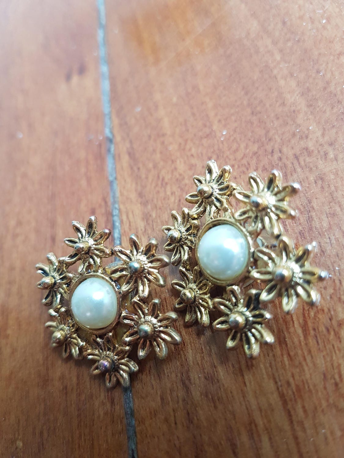 Ohrringe Schön Goldtone Sterne Kunstperlen Schöne Clip Auf Rücken Anweisung Modeschmuck von Southernhouse