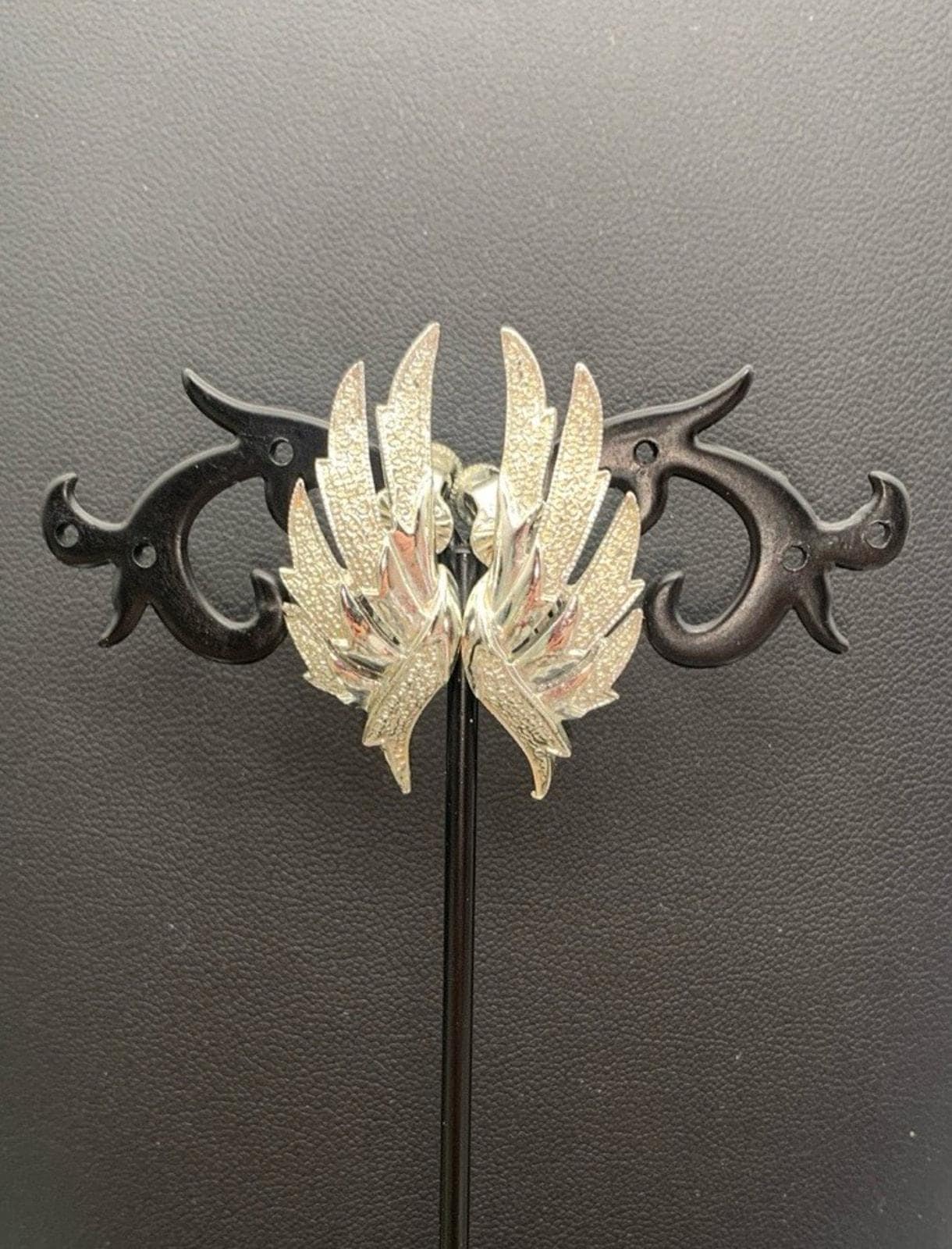 Vintage Coro Silber Ton Blatt/Engel Flügel Ohrclips Signiert von Southernreseller