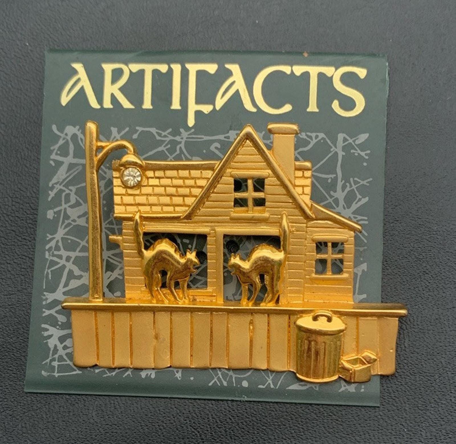 Vintage Jj Alley Cats Brosche, 2 Katzen Mit Gewölbten Rücken, Haus Straßenlaterne von Southernreseller