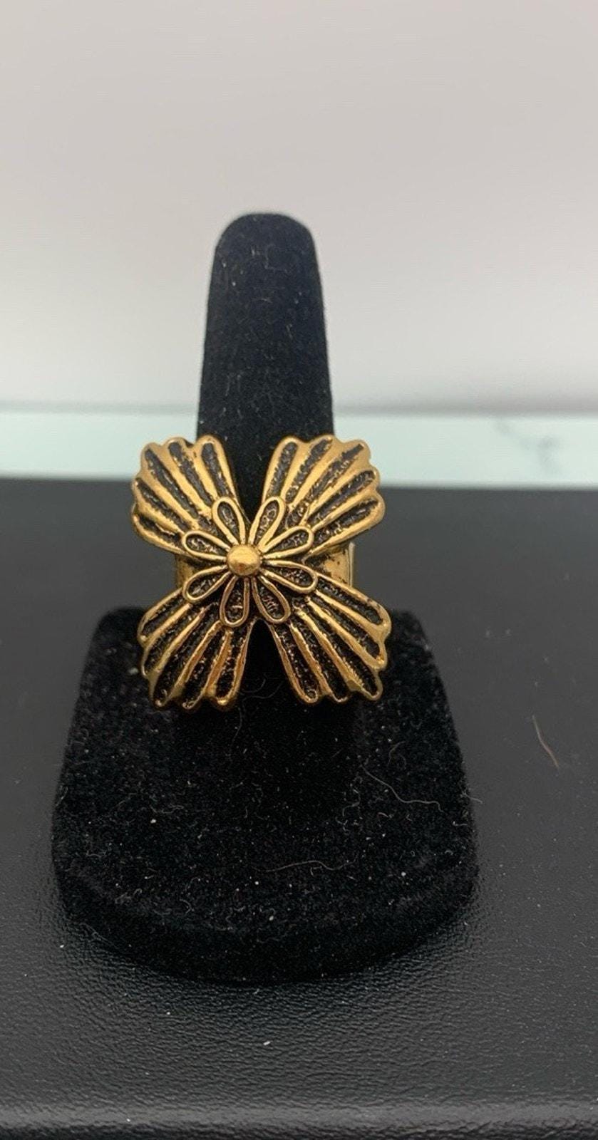 Vintage Jose Barrera Für Avon Gold Ton Elegante Statement Blume Ring Größe 5, 75 von Southernreseller
