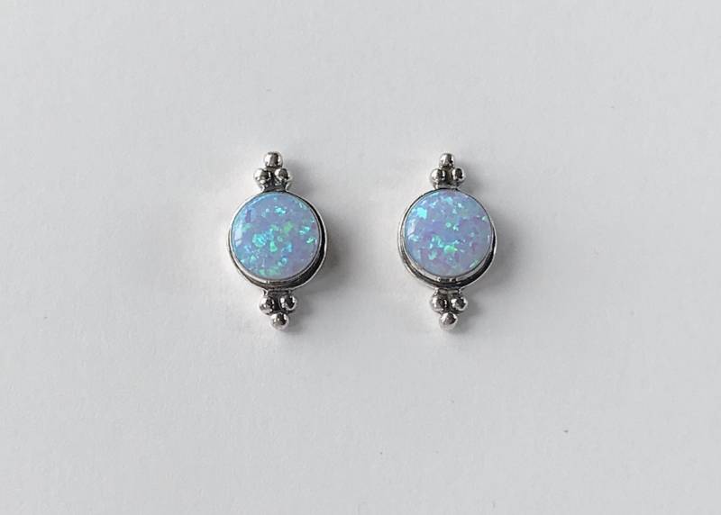 8mm Blauer Opal Set in Sterling Silber Ohrstecker - Post Ohrringe von SouthwestTQ