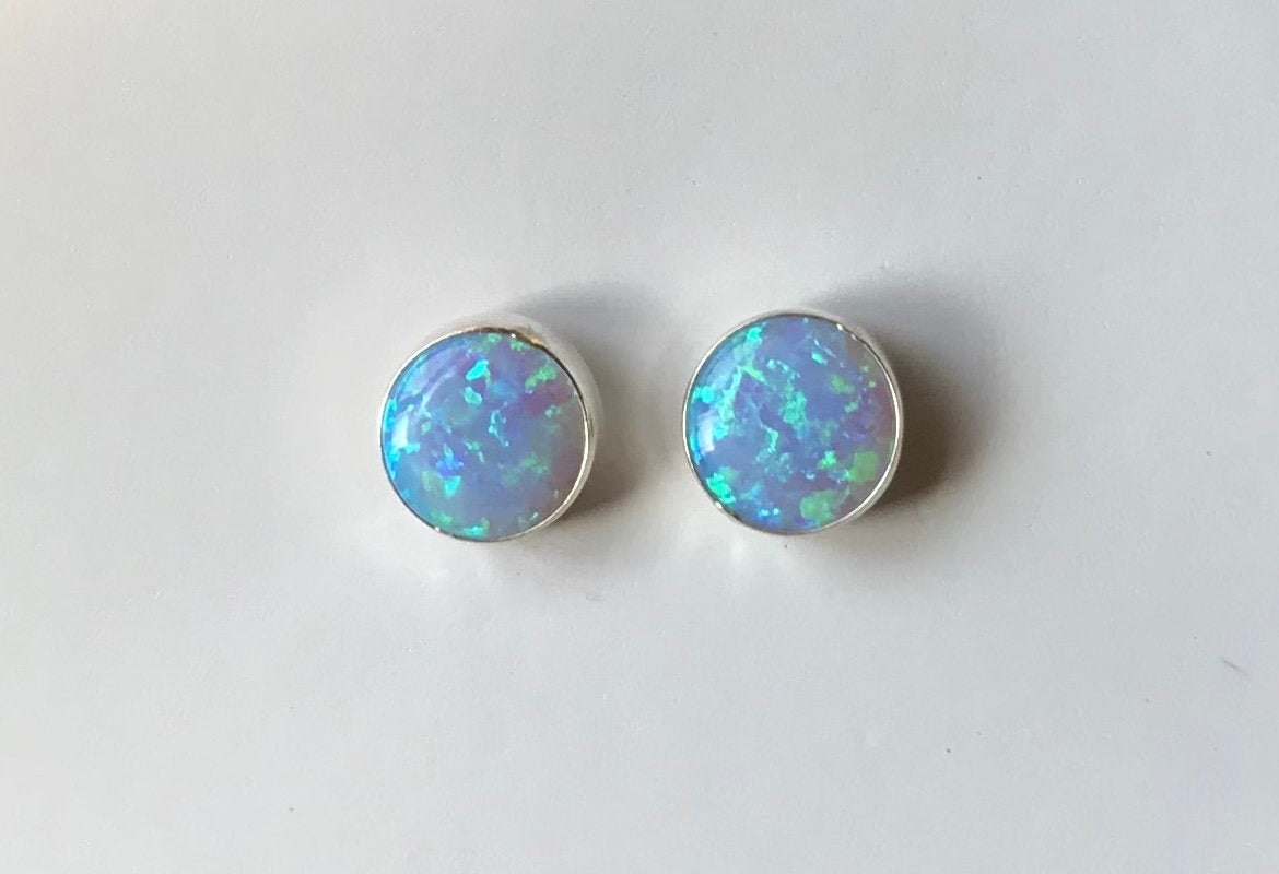 Blauer Opal Ohrstecker - Sterling Silber 6 Mm Blauer Opal Ohrstecker - Sterling Silber 6 Mm von SouthwestTQ