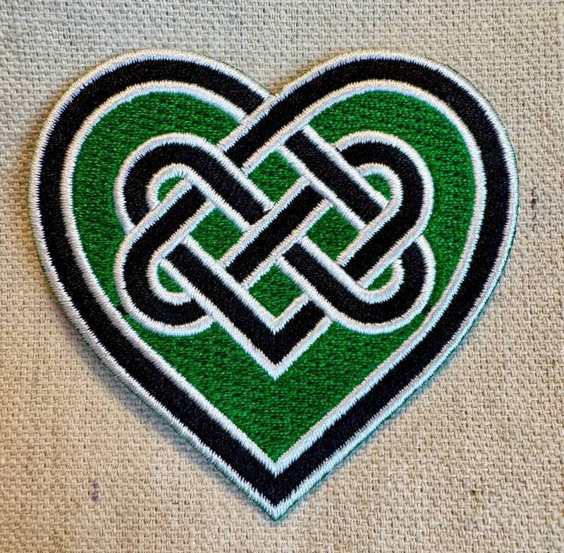Celtic Heart Patch Aufnäher Gestickt Grün Irisch Applikation von SouvenirPatch