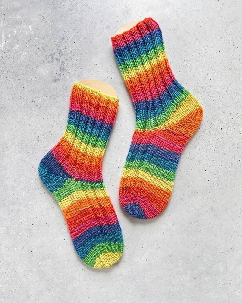 Selbstgestrickte Wollsocken Gr. 41/42 Damen Herren - Warme Wintersocken Geschenkidee Schafswolle Kuschelsocken Unikat von Sowonder