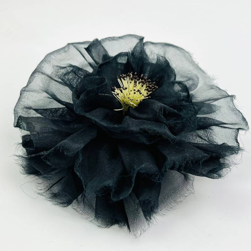 Brosche Aus Seidenorganza Farbe Schwarz Model Carmen Brosche Aus Seidenorganza Farbe Schwarz Model Carmen von SoyComoSoy
