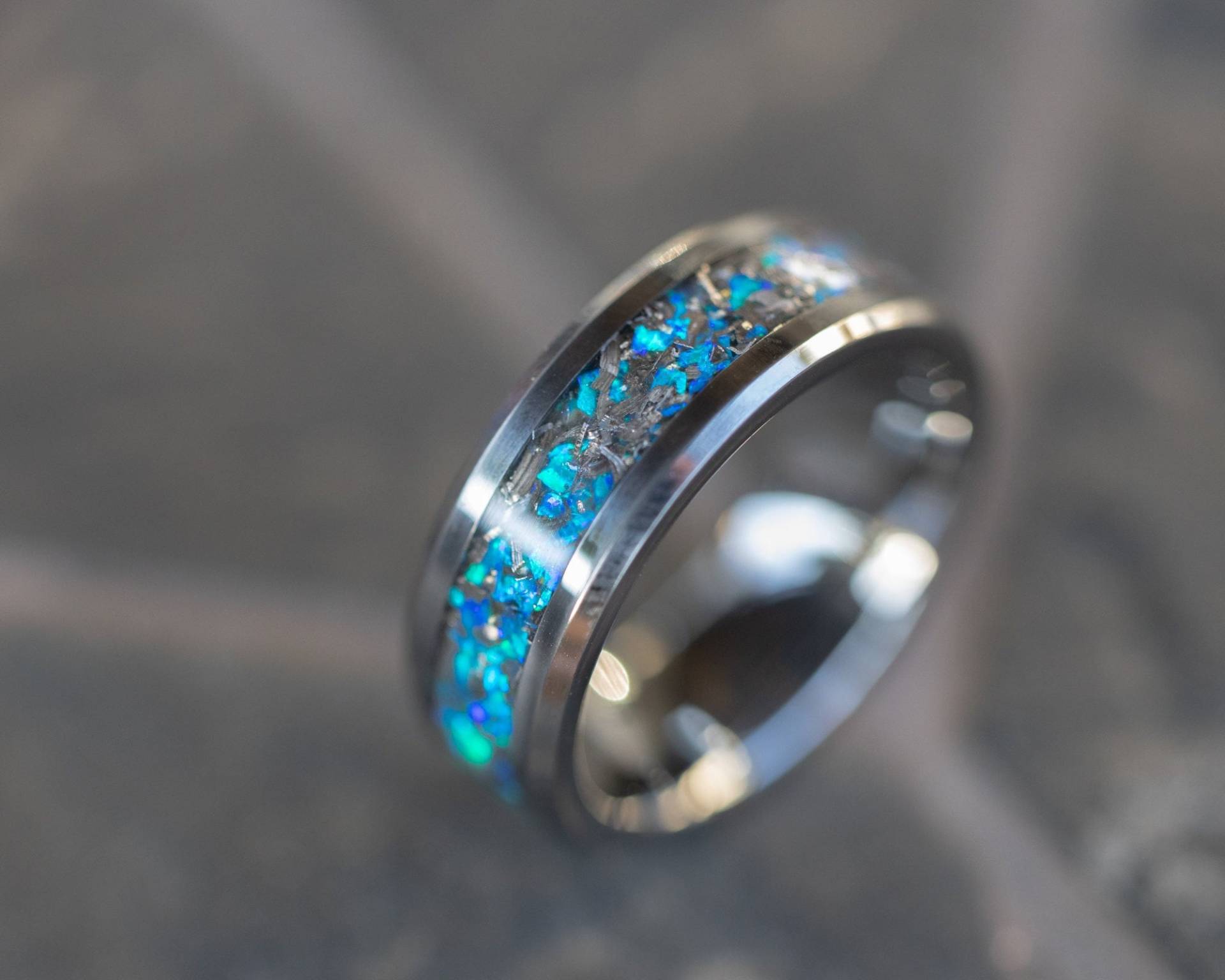 Herren Tungsten Meteorit Ring Mit Echtem Und Wolfram Ehering Blauer Opal von SpaceAgeRings