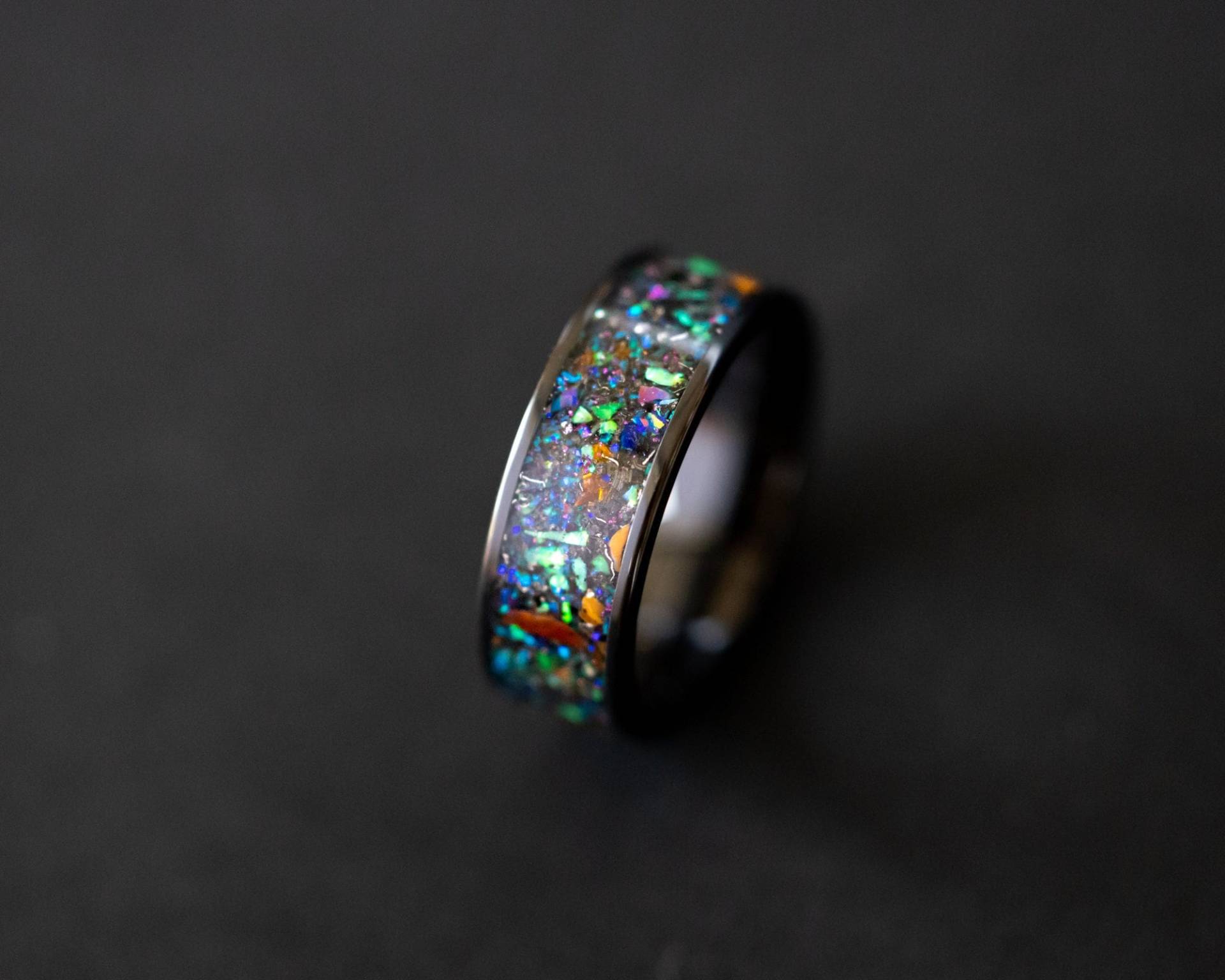 T-Rex Ring, Velociraptor Und Meteorit Dinosaurier Knochen Ring Herren Opal Ehering von SpaceAgeRings