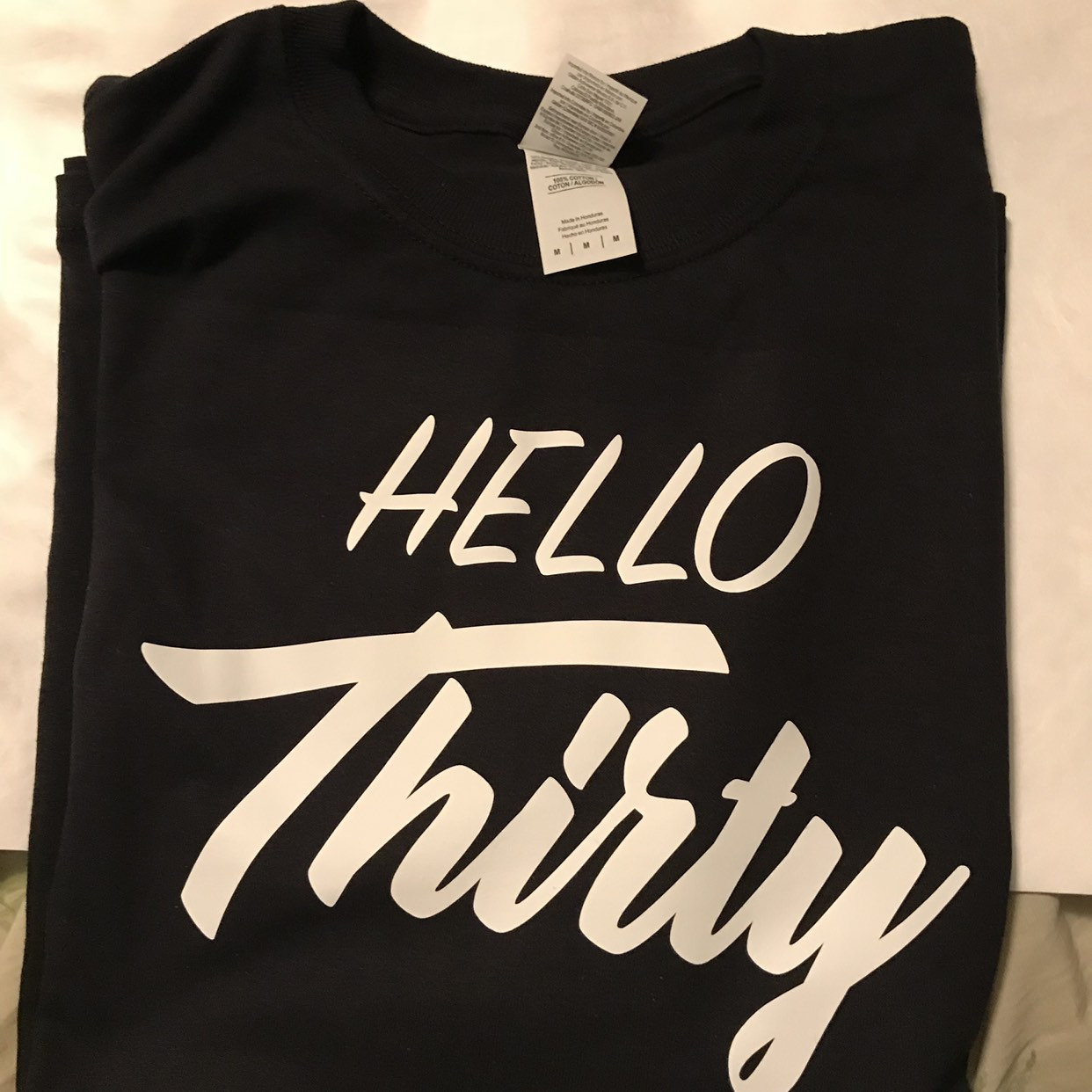 Hello Thirty | Schmutziges 30Er T-Shirt Hello Thirty | Schmutziges 30Er T-Shirt von SpaceCiTees