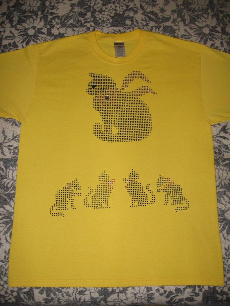 Schwarze Und Graue Katze Kätzchen Handpainted T-Shirt Extragroße Xl Gelb Hässlich Christmas Sweater Stil Schwarze Und Graue Katze Kätzchen Handpainted T-Shirt Extragroße Xl Gelb Hässlich Christmas Sweater Stil von Spacecat1