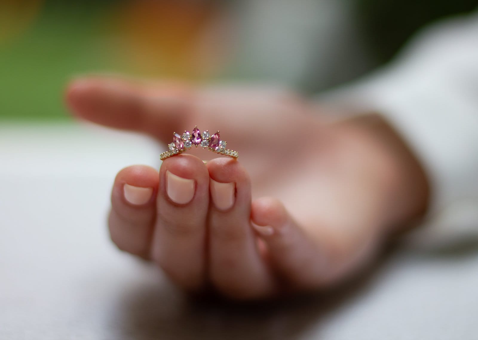 14K Goldkronenförmiger Rosa Turmalin Marquise-Diamant-Jahrestag Stapelbarer Ring Für Weihnachten, Schmuck-Geschenkring von SparkandBloomJewelry