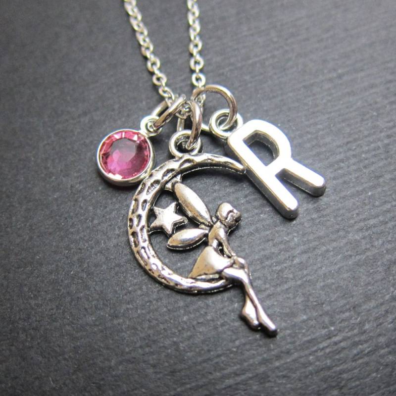 Fee Mondschein Halskette - Personalisierter Anfangsname, Individueller Swarovski Kristall Geburtsstein von SparkleMod