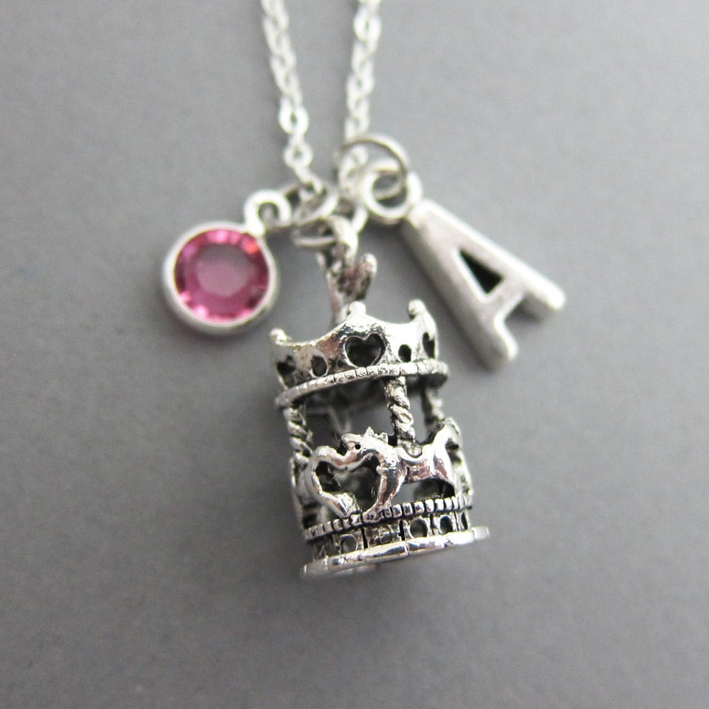 Karussell-Halskette - Personalisierter Handstempel-Anfangsname, Individueller Swarovski-Kristall-Geburtsstein von SparkleMod