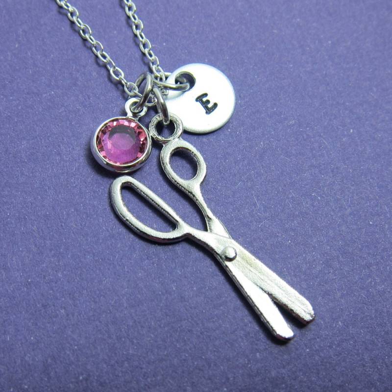 Schere Halskette - Personalisierter Anfangsname, Individueller Swarovski Kristall Geburtsstein von SparkleMod