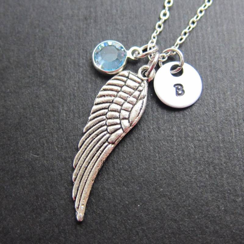 Silber Flügel Halskette - Benutzerdefinierte Paar Halskette, Personalisierte Anfangsname, Swarovski Kristall Geburtsstein von SparkleMod