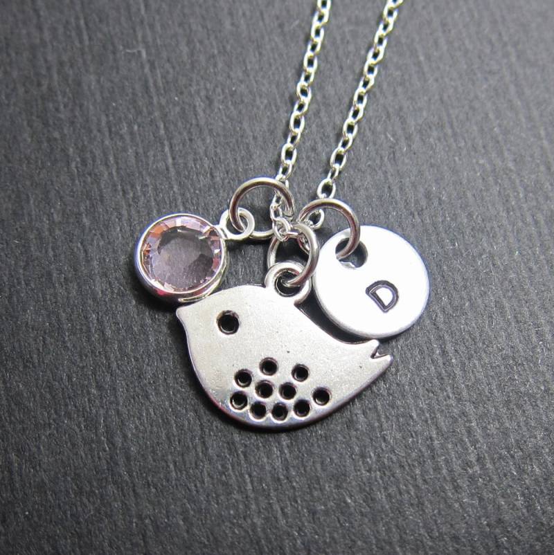 Spatz Vogel Halskette - Personalisierter Baby Anfangsname, Swarovski Kristall Geburtsstein von SparkleMod