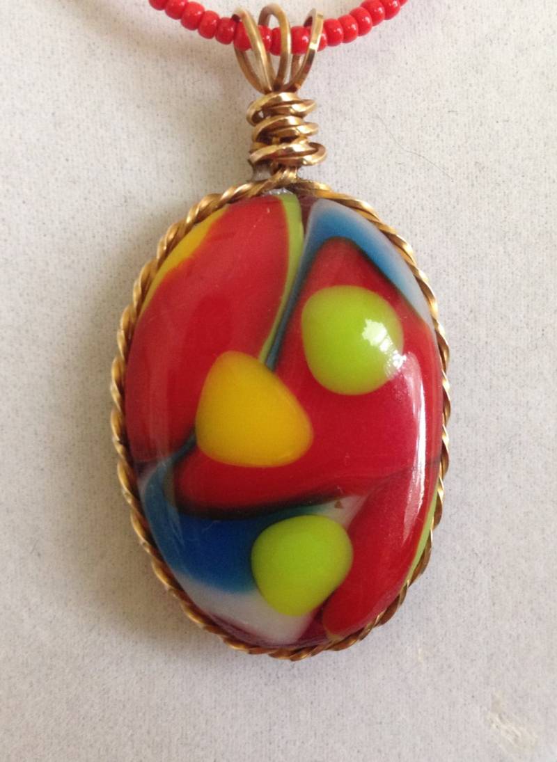 Einzigartig, Ooak Verschmolzen | Brennofen Abgefeuert Glas Anhänger Draht Überwurf Aus Messing von SparkleNFire