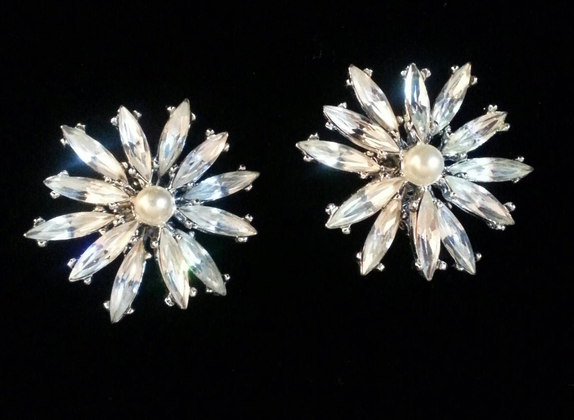 strass Blumen Ohrringe strass Blumen Ohrringe von SparkleShineVintage