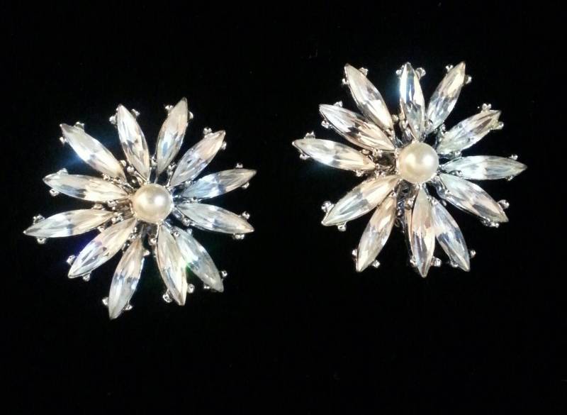 strass Blumen Ohrringe strass Blumen Ohrringe von SparkleShineVintage