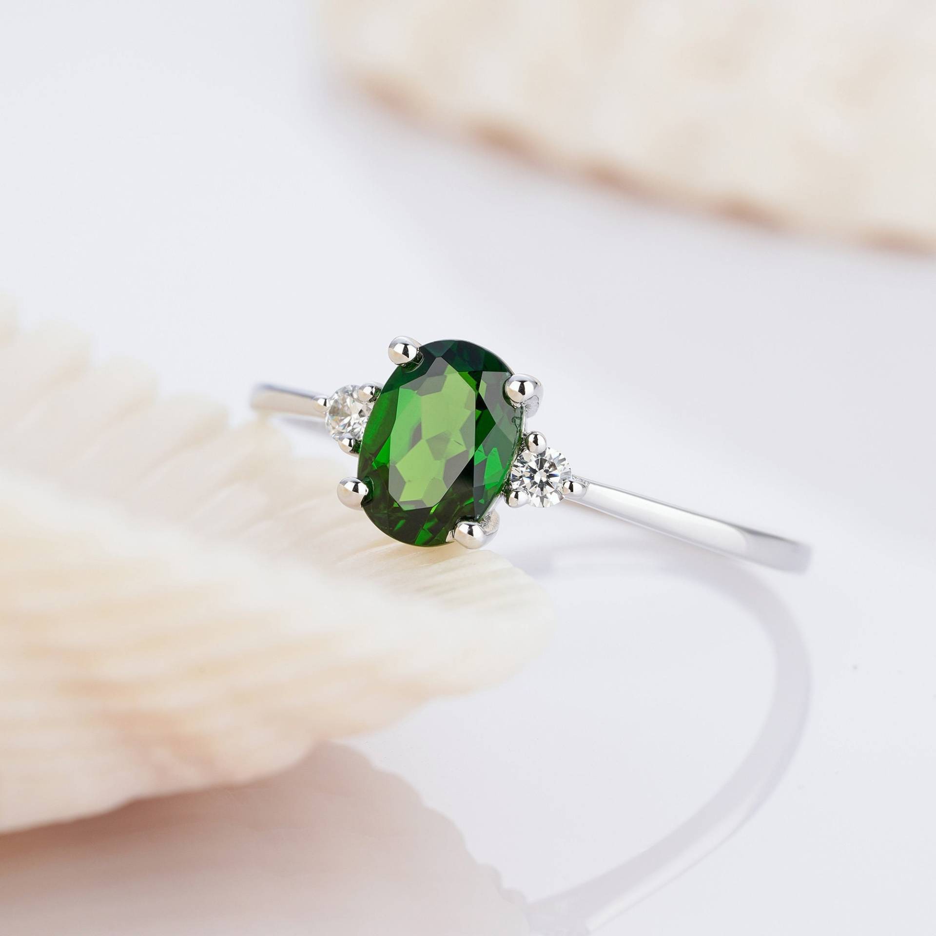 Vintage Natürlicher Smaragd Verlobungsring, Einzigartiger Oval Cut Diopsid 14K Weißgold Ehering, Jahrestag Versprechen Ring Für Frauen von SparkleforeverUS