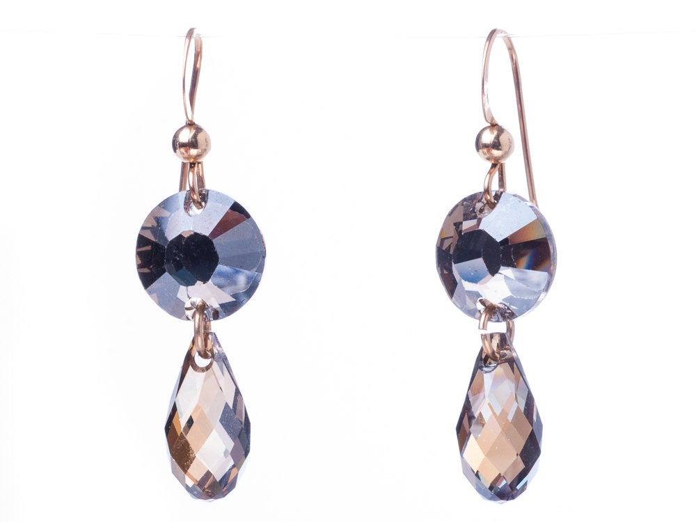 Goldohrringe Mit Swarovski Crystal Smoke Topaz Tropfen, Grau Braun Gold Funkelnde Ohrringe, Tropfen Kristall Ohrringe von SparklenLight