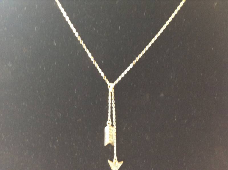 Zierliche Zarte Trendige Pfeil Halskette in Silber Oder Gold Zierliche Zarte Trendige Pfeil Halskette in Silber Oder Gold von Sparklesplendor