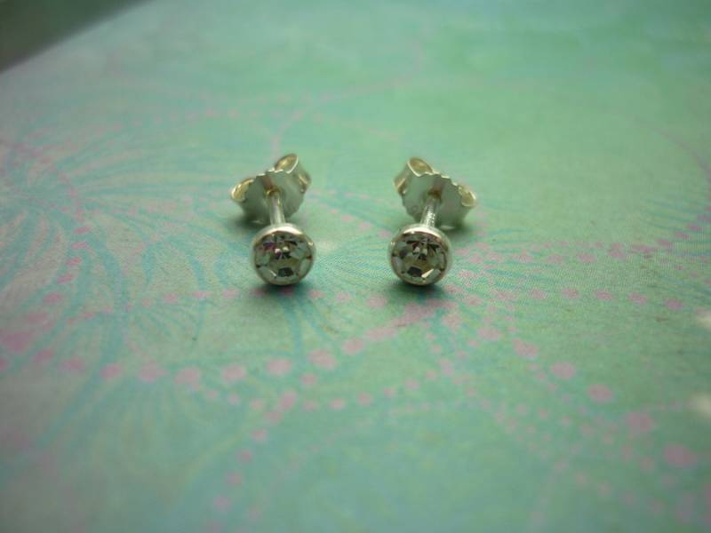 Vintage Sterling Silber Ohrringe 3, 5mm Zirkonia Ohrstecker von SparklingDragonDesgn