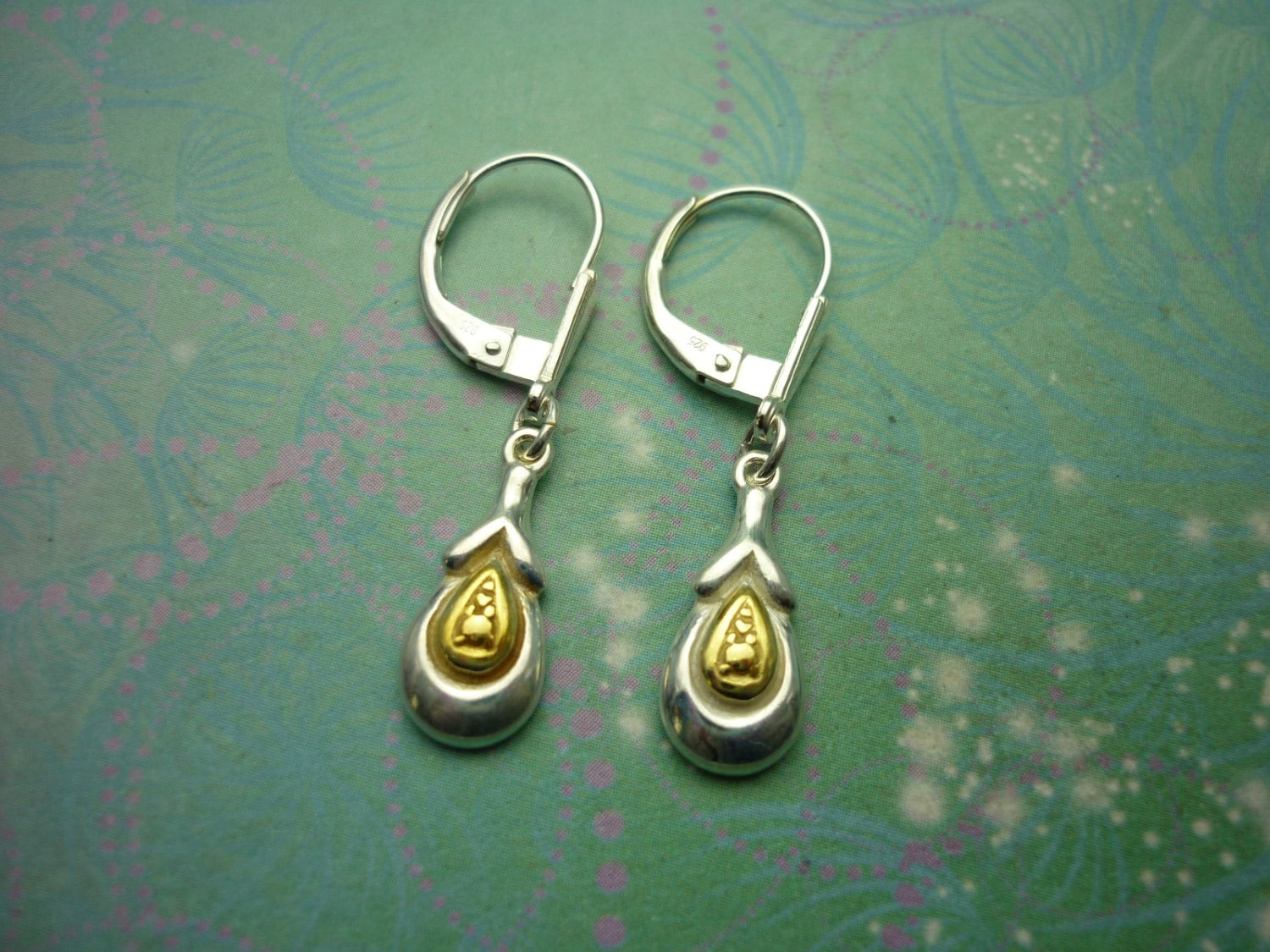 Vintage Sterling Silber Ohrringe Mit Gold Feature Tropfen Vintage Sterling Silber Ohrringe Mit Gold Feature Tropfen von SparklingDragonDesgn