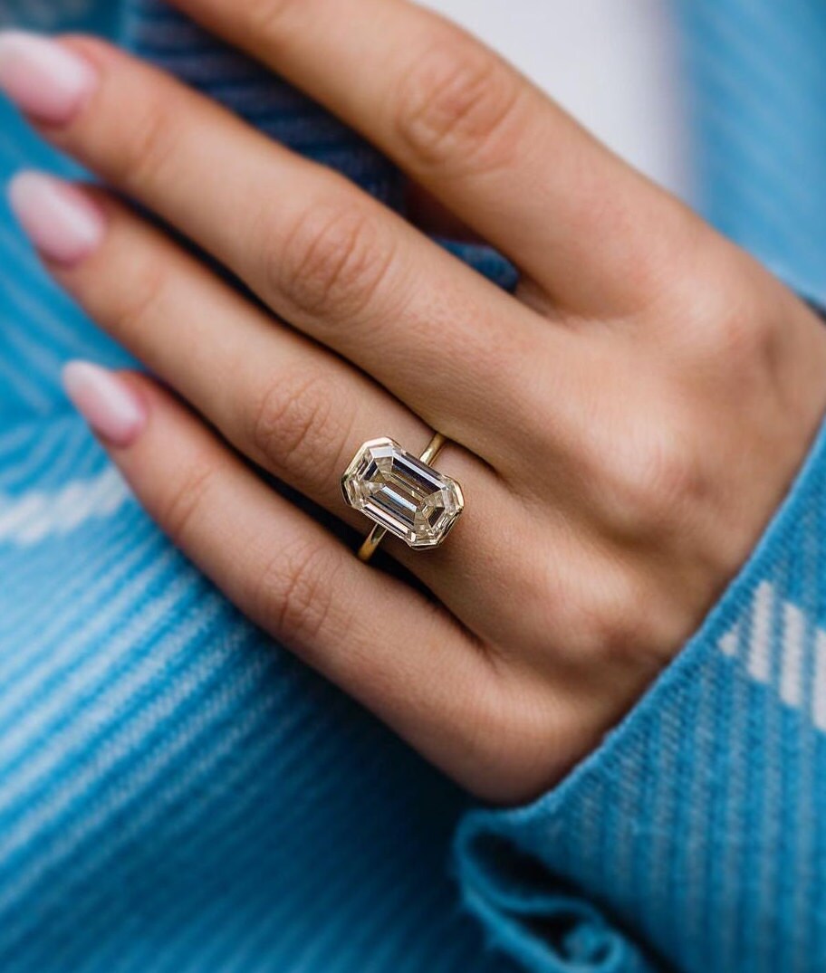 Zertifizierter 1, 75 Ct Weißer Smaragdschnitt Labor Gewachsener Diamant 14K Massivgold Offene Halbe Lünette Jubiläumsgeschenkring Zertifizierter 1, 75 Ct Weißer Smaragdschnitt Labor Gewachsener Diamant 14K Massivgold Offene Halbe Lünette Jubiläumsgeschenkring von SparklingEdgeJewelry